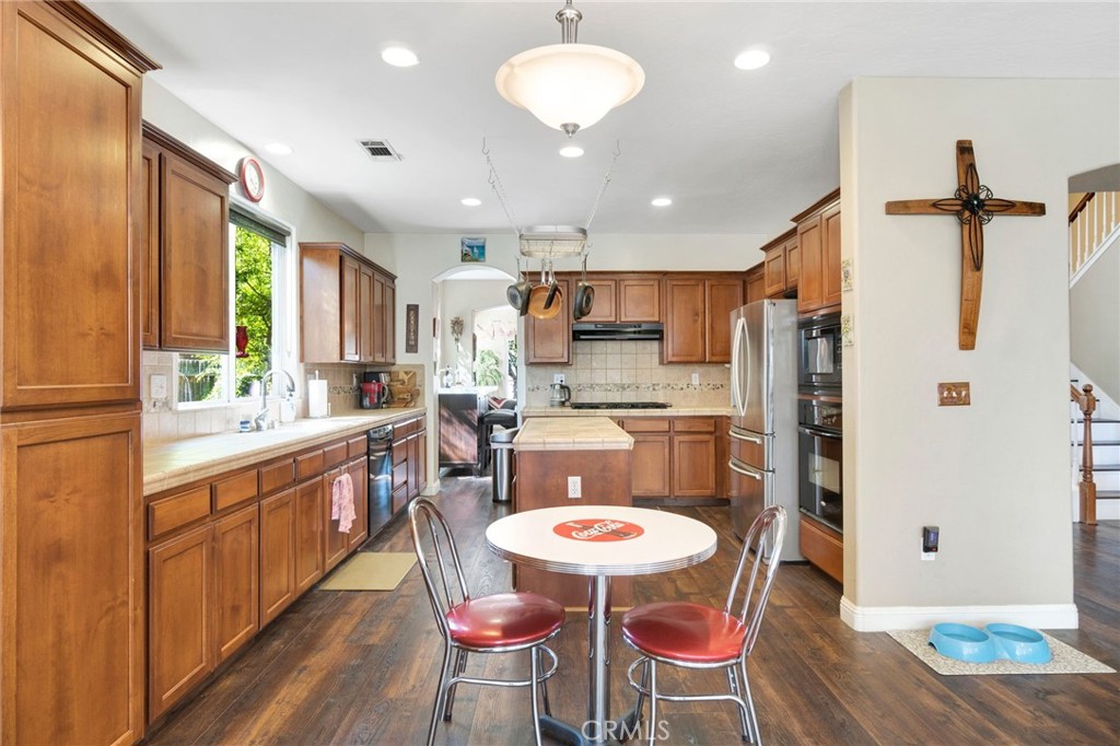 6367 E Dayton Ave, Fresno, CA 93727