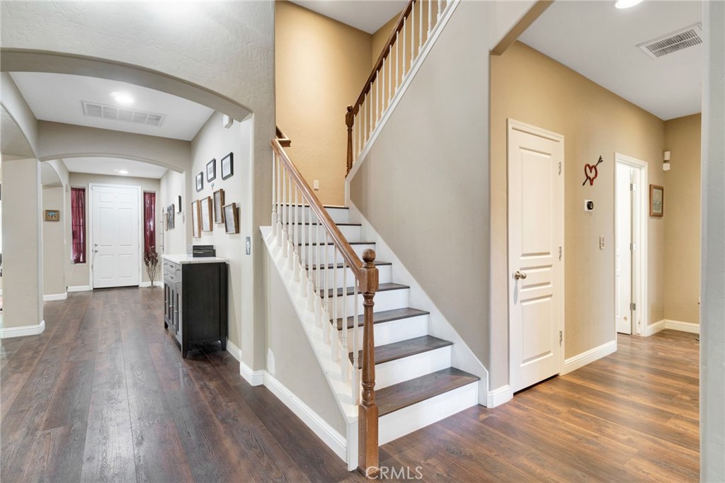 6367 E Dayton Ave, Fresno, CA 93727