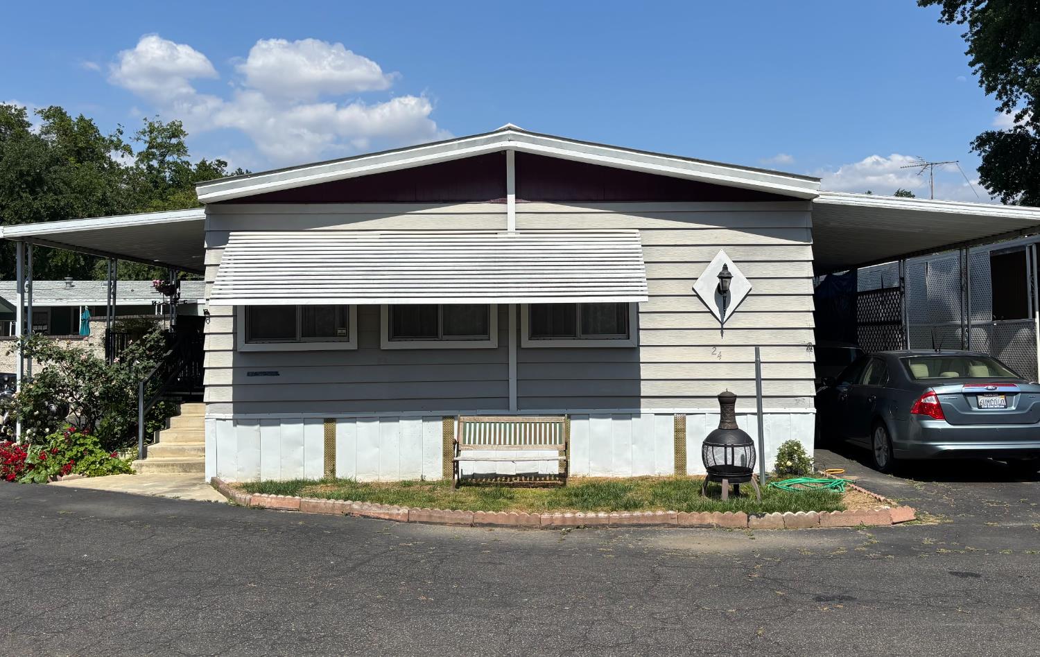 339 N Frankwood Ave #24, Sanger, CA 93657