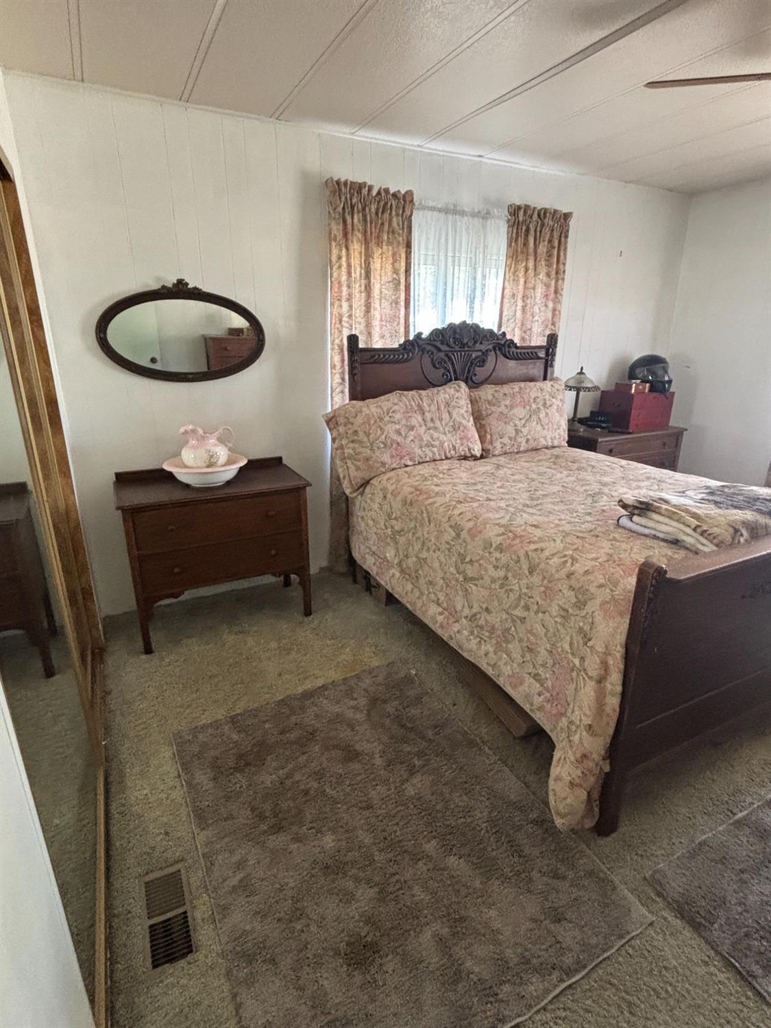339 N Frankwood Ave #24, Sanger, CA 93657