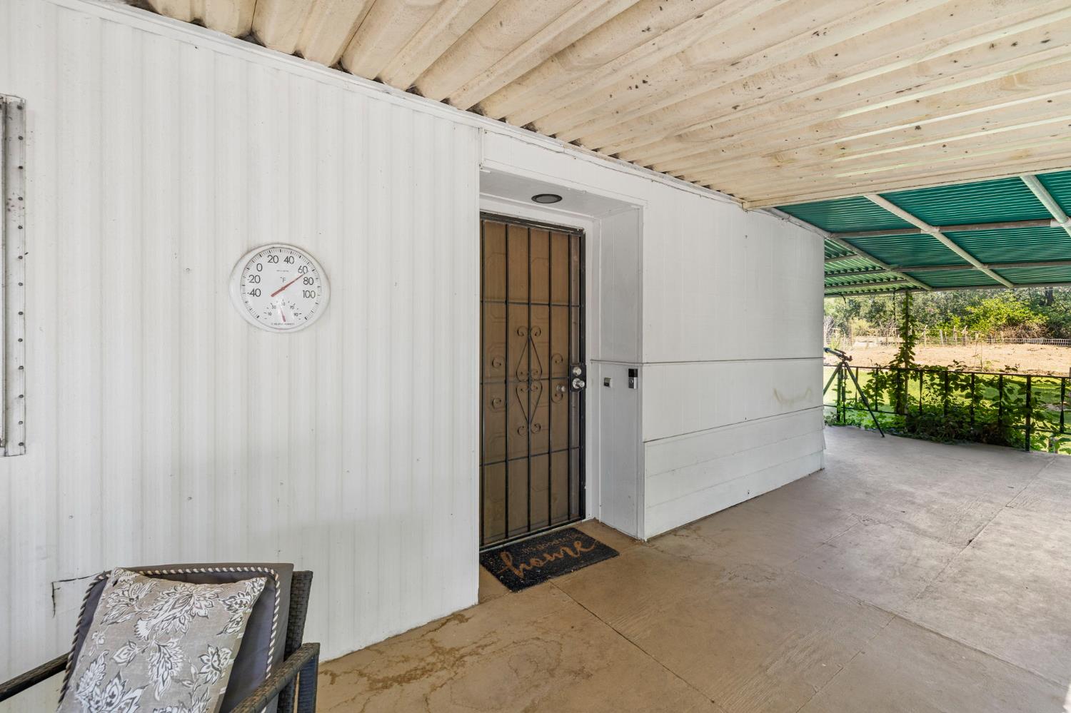 339 N Frankwood Ave #6, Sanger, CA 93657