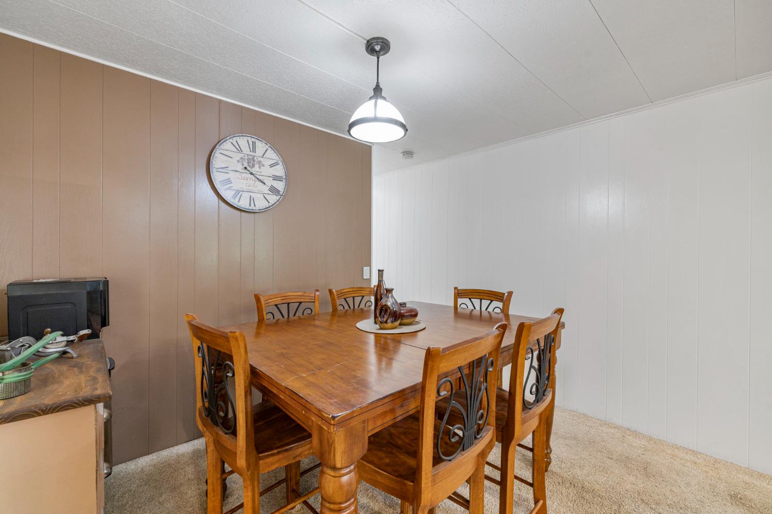 339 N Frankwood Ave #6, Sanger, CA 93657