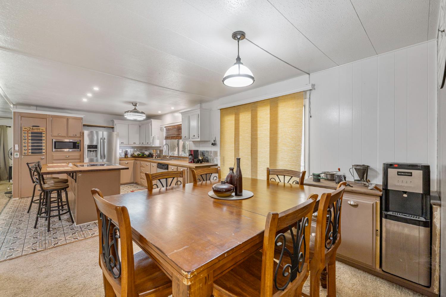339 N Frankwood Ave #6, Sanger, CA 93657