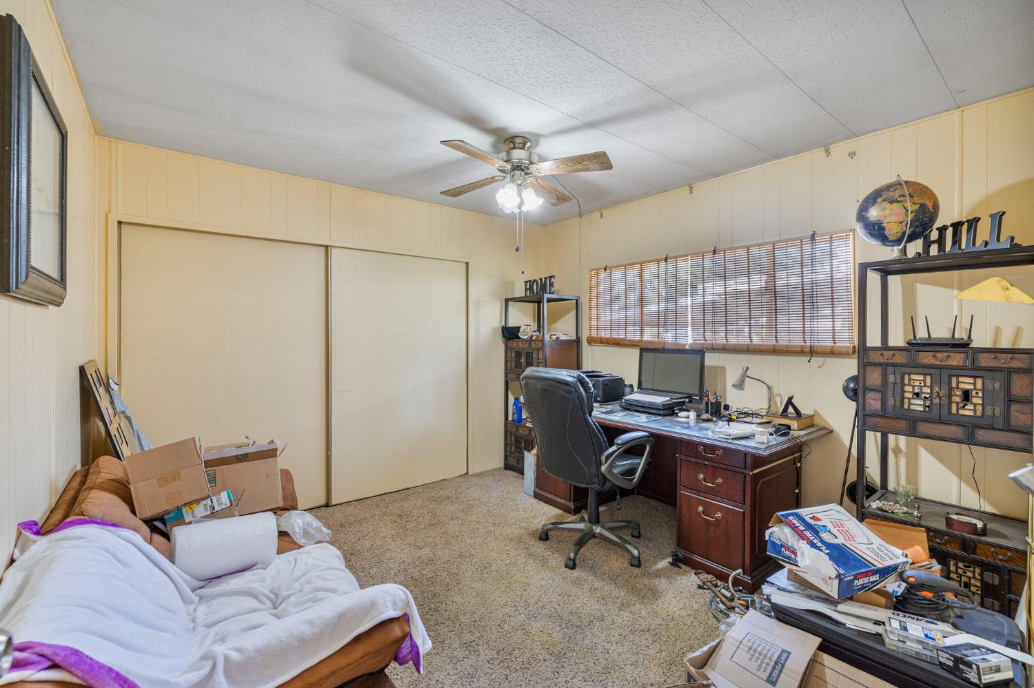339 N Frankwood Ave #6, Sanger, CA 93657