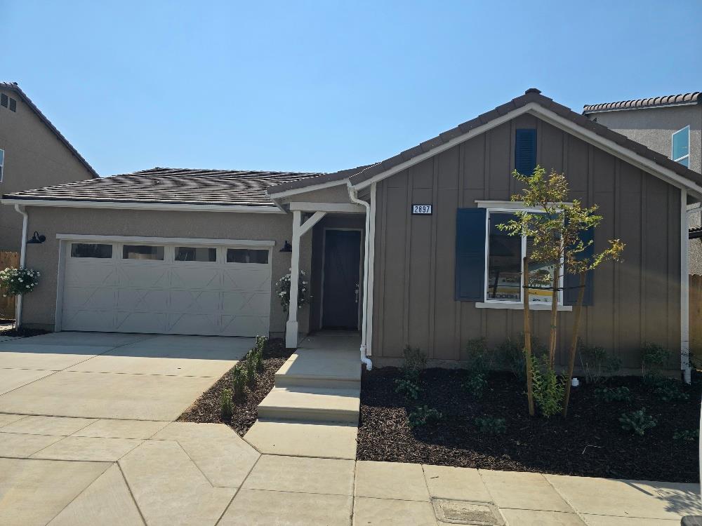 2897 E Corteza Dr