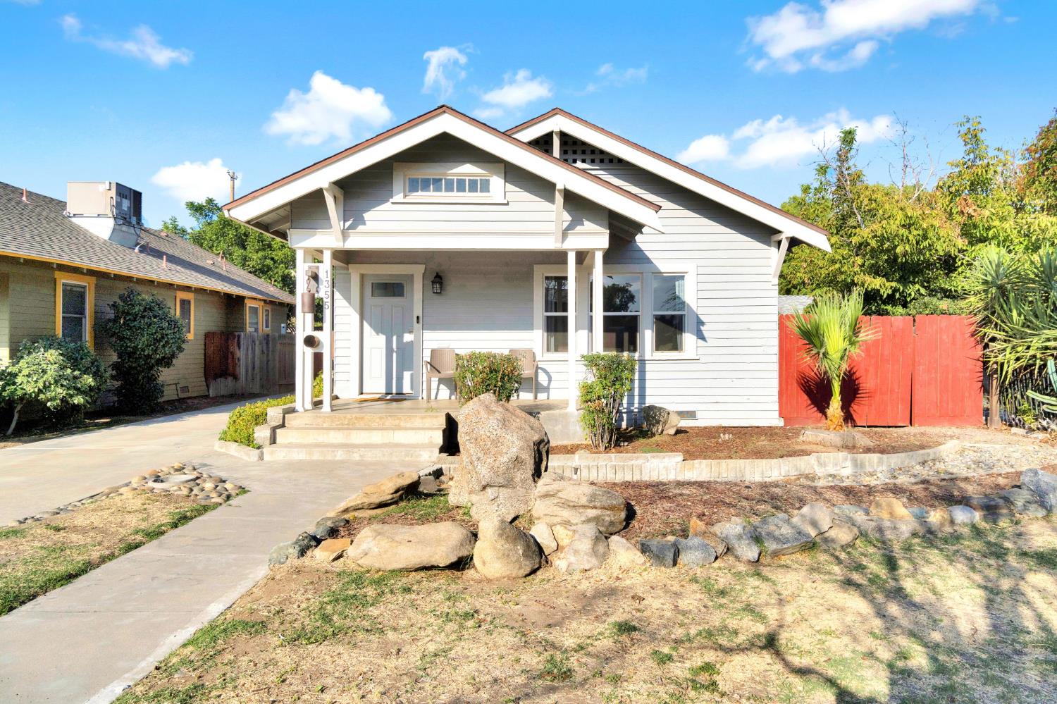 1355 N Roosevelt Ave