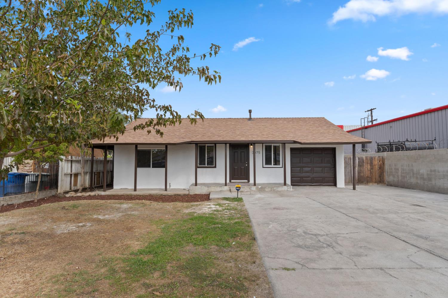 3075 E Floradora Ave