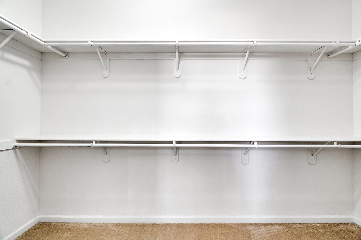 1049 Stanford Ave, Madera, CA 93637