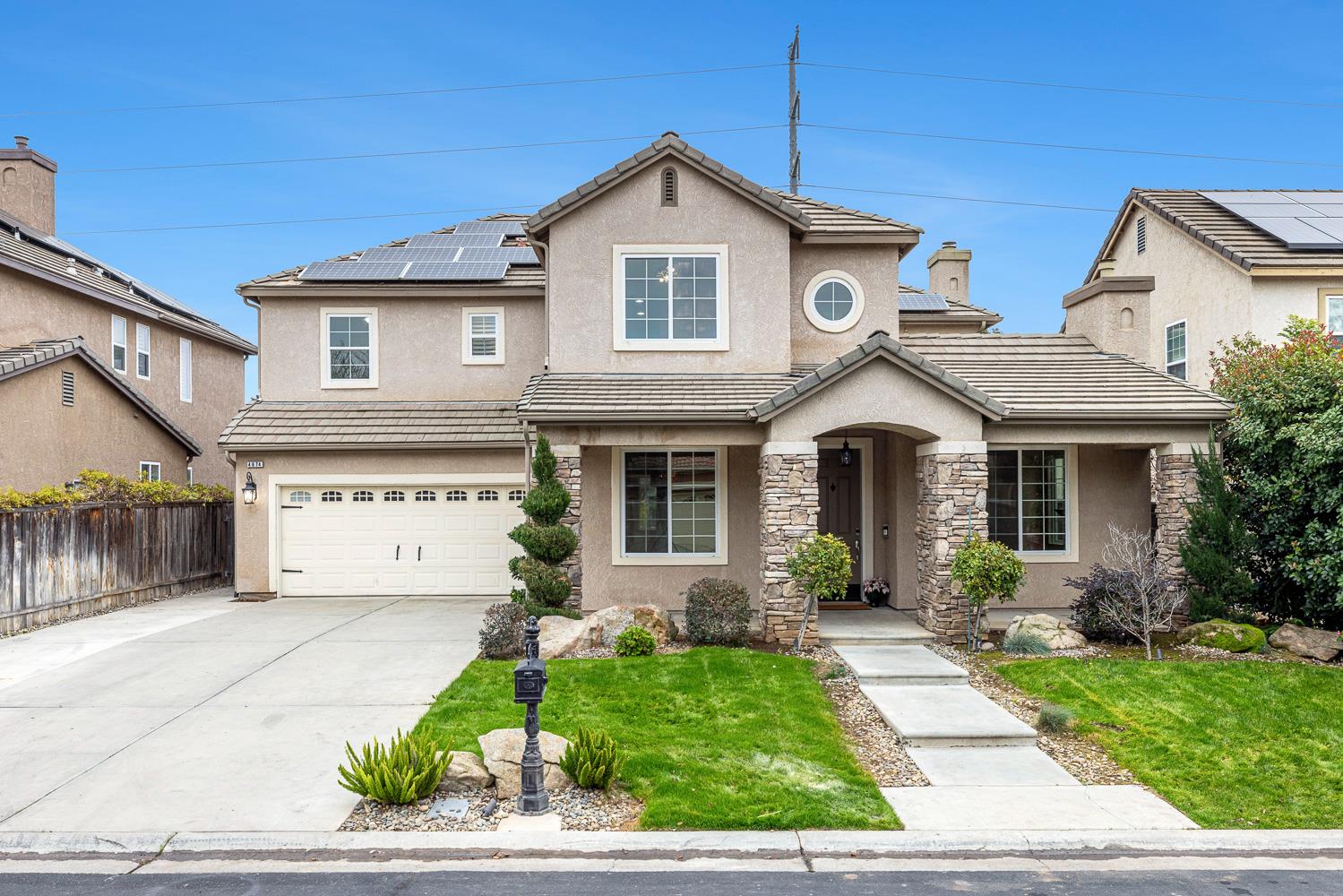 4674 N Arrow Ridge Way