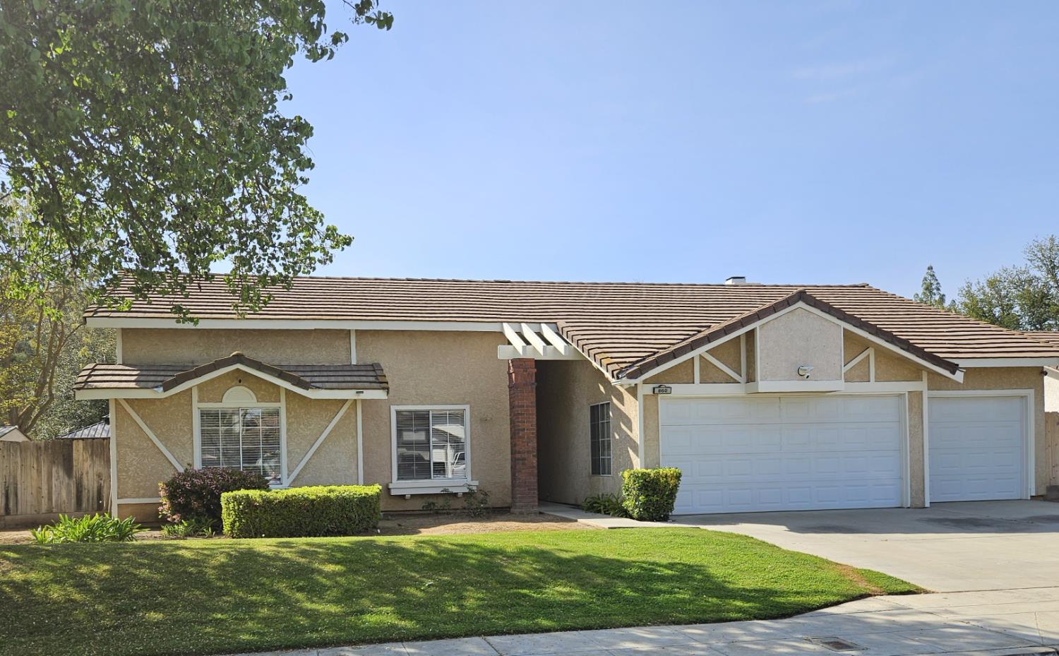 860 Mcarthur Ave